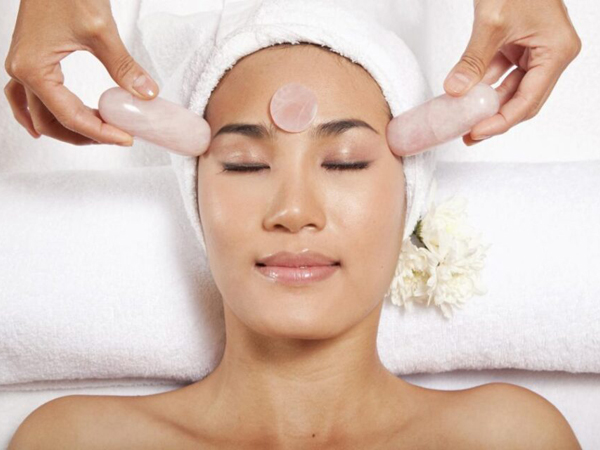 Course for Online Rose Quartz Facial Course for Online Rose Quartz Facial